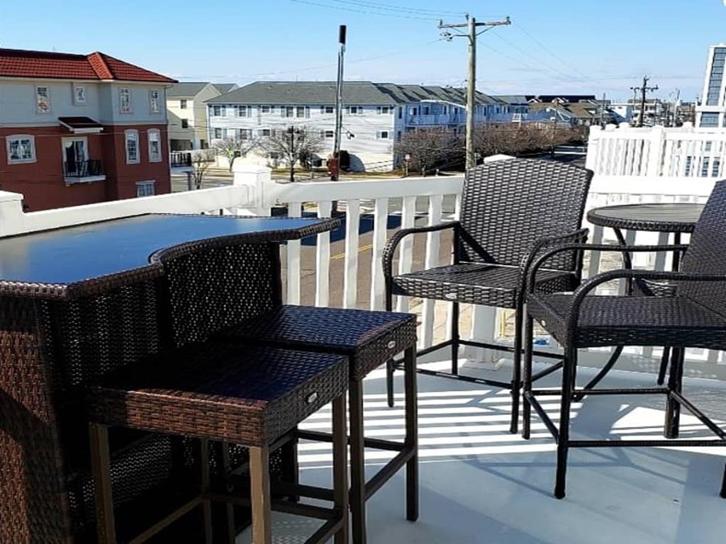 403 EAST 23rd AVENUE BEACHVIEW CONDOS UNIT B NORTH WILDWOOD